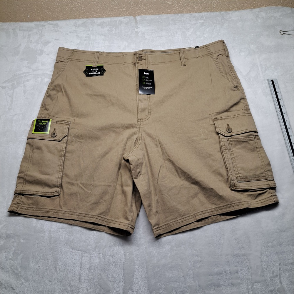 Lee Cargo Shorts Mens 46 Khaki New Performance Motion Flex Relaxed Fit 112369066